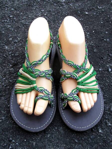 【23・5cm〜24cm】②新品*編み編み*紐サンダル