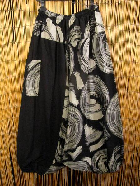 【SALE】⑨新品*男女兼用*コットン素材*黒色+和風プリント*切り替え*ふんわり*サルエルパンツ