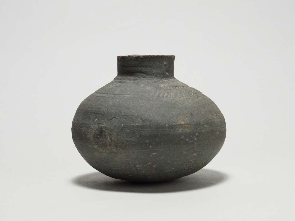 Yahoo!オークション -「須恵器 壺」(日本の陶磁) (陶芸)の落札 Yahoo!オークション -「須恵器 壺」(日本の陶磁) (陶芸)の落札