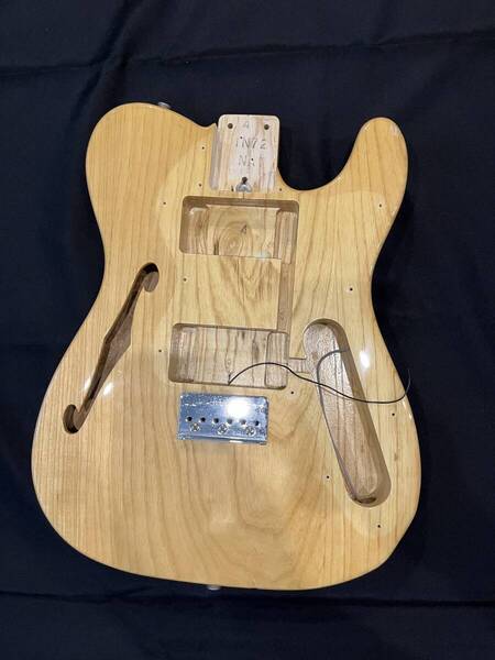 フェンダージャパン テレキャスター シンライン ボディ TN72 ナチュラル Fender Japan Thinline Body TN72 Natural