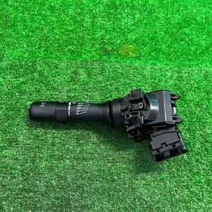 V5545トヨタプリウスDAA-ZVW30ワイパースイッチ 52260-17F239 G23(17F061)