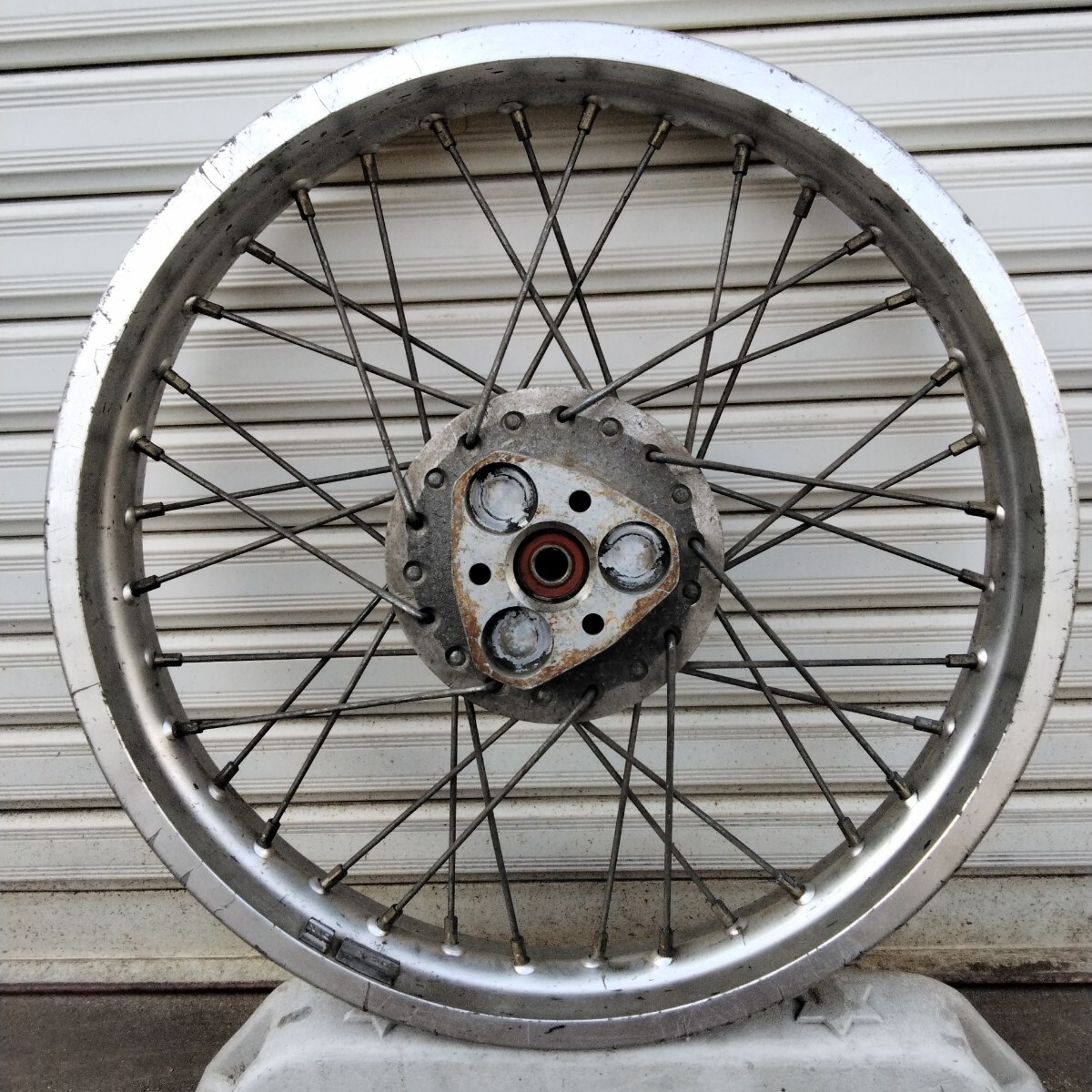 Yahoo!オークション -「honda rs125 ホイール」の落札相場・落札価格 Yahoo!オークション -「honda rs125 ホイール」の落札相場・落札価格