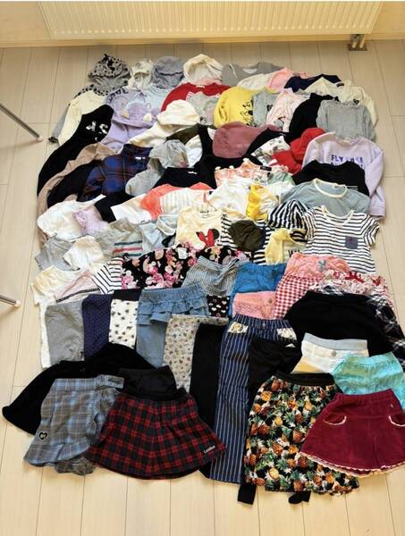 女の子110cm 衣服110点セット まとめ売り アウターもパジャマもオールセット
