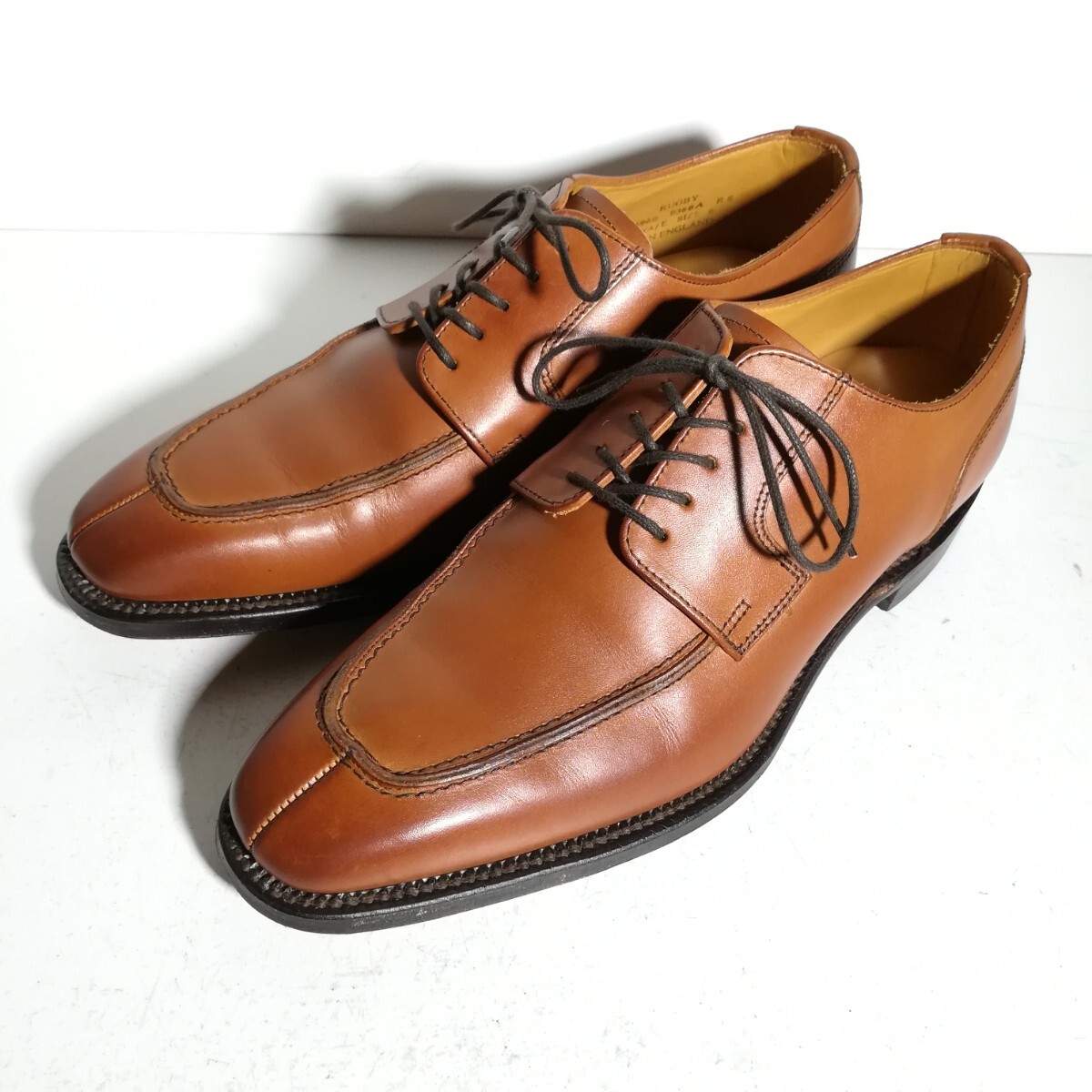 新品未使用 ウィングチップ 茶色 ローク Loake1880 7. 5F 新品未使用 ウィングチップ 茶色 ローク Loake1880 7. 5F(2025