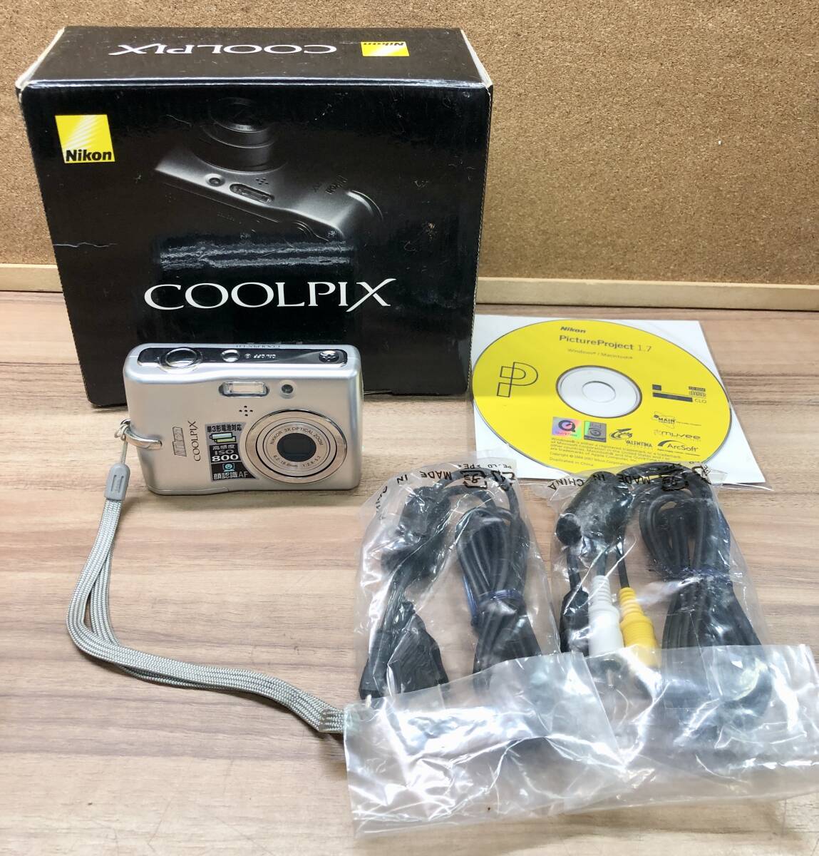 【動作確認済】 Nikon COOLPIX L11 クールピクス ニコン Amazon.com : Nikon Coolpix L11 6MP Digital Camera with 3x