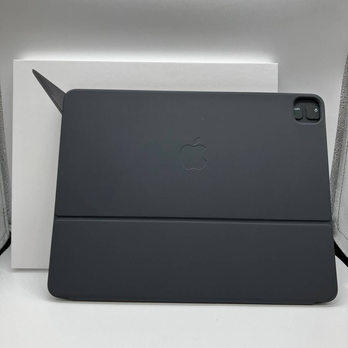 Apple 12.9インチiPad Pro(第6世代)用 Smart Keyboard Folio Apple 12.9インチiPad Pro(第6世代)用 Smart Keyboard Folio