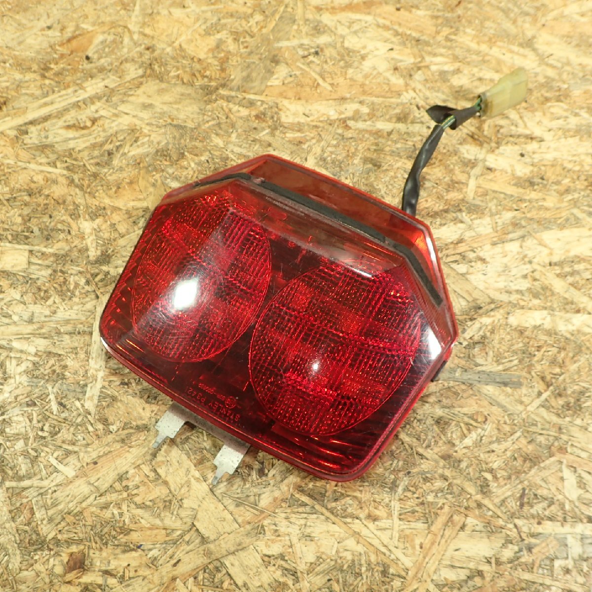 2025年最新】Yahoo!オークション -cb400sfテールランプの中古品