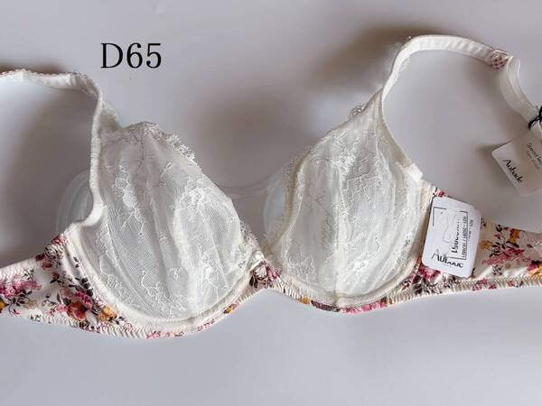 D65☆Aubade オーバドゥ フランス高級下着 トライアングルブラ 白