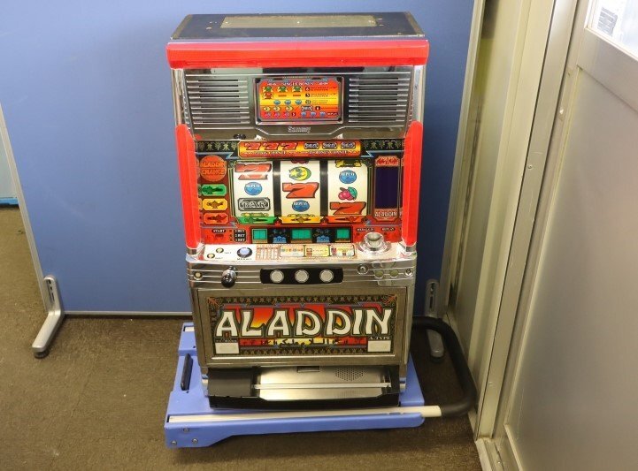 Yahoo!オークション -「aladdin」(パチスロ実機) (パチンコ Yahoo!オークション -「aladdin」(パチスロ実機) (パチンコ