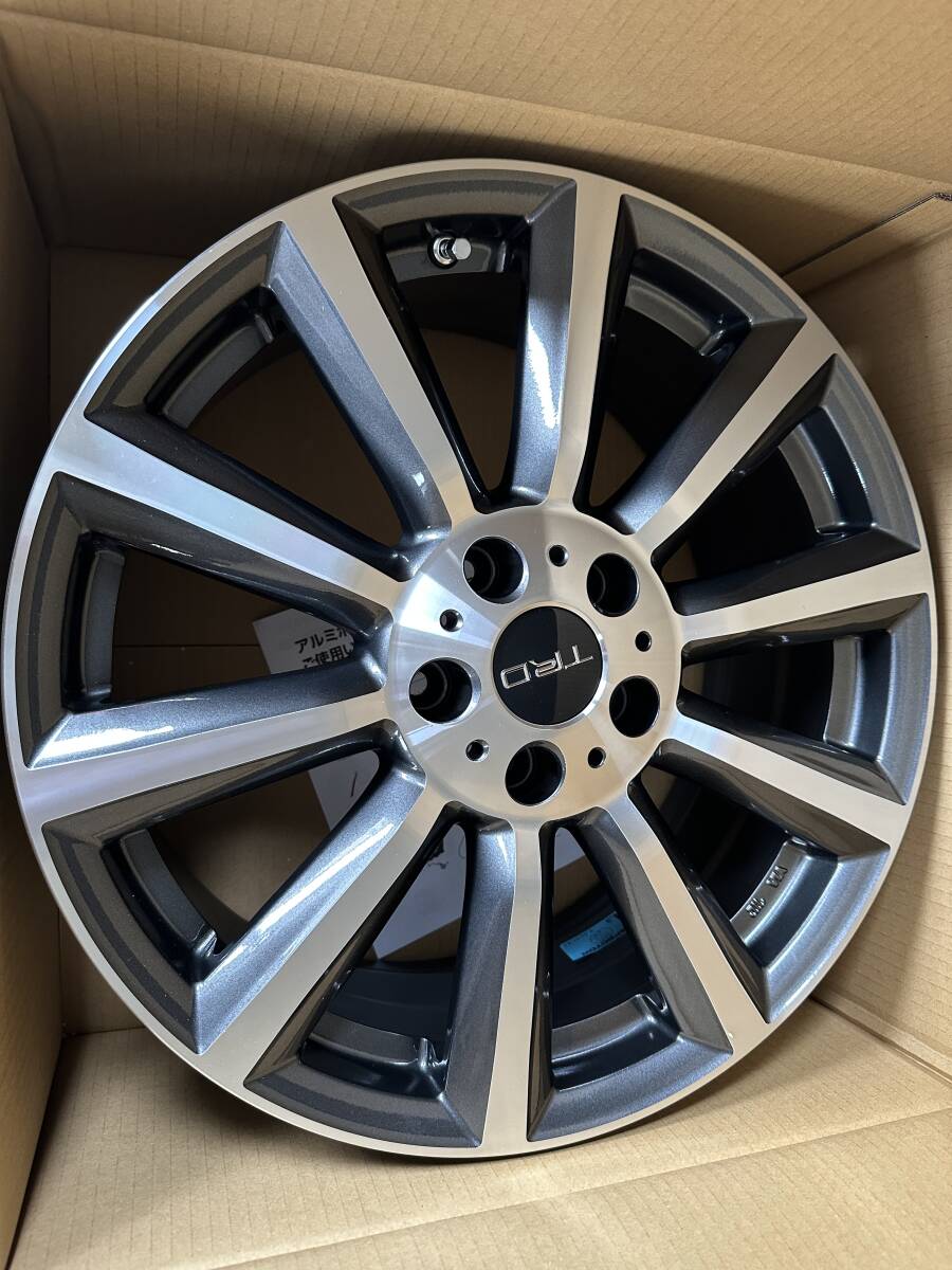 希少 オプション品】トヨタ 60 ハリアー 純正OP TRD TF6 18in