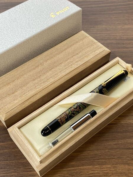 パイロット万年筆 國光會 平蒔絵 松 14K M 桐箱 取説 化粧箱 美品!