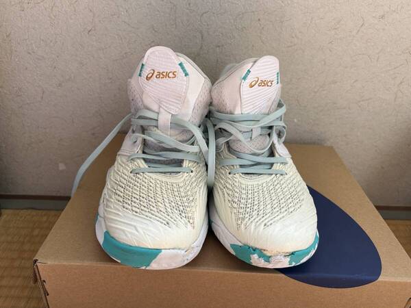 asics アシックス バッシュ アンプレアルスロー