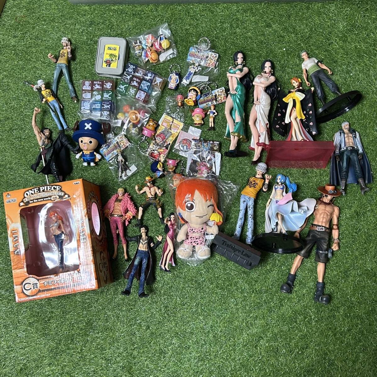 Yahoo!オークション -「ONE PIECE ナミ フィギュア」の落札相場