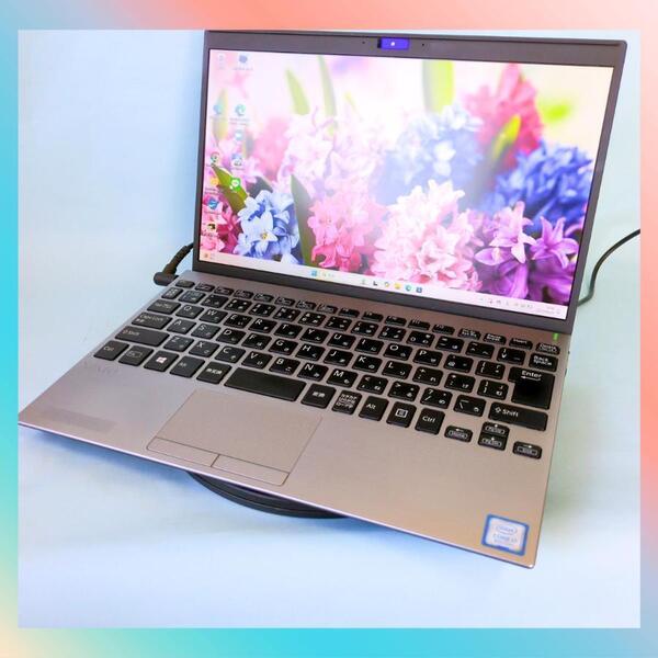 人気のvaio コンパクト ノートパソコン SONY vaio VJPJ11C11N 第8世代i7 SSD webカメラ Core i7-8565U 12.5インチ(1920×1080:フルHD)