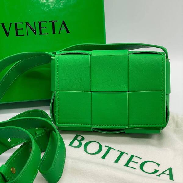 【未使用】BOTTEGA VENETA ボッテガヴェネタ ショルダーバッグ キャンディー カセット ラムスキン 666688 パラキート #A2331