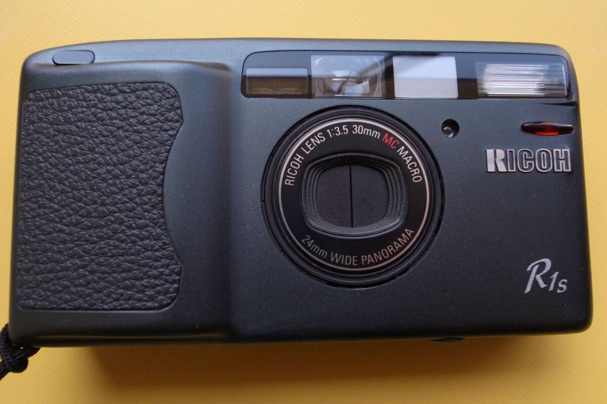 ❁液晶表示OK！❁RICOH リコー R1s フィルムカメラ ❁完動品