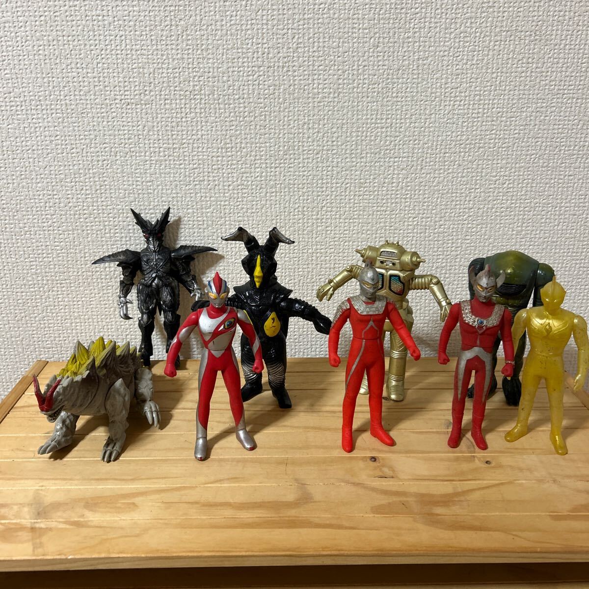 Yahoo!オークション -「ウルトラマンソフビまとめ売り」の落札 Yahoo!オークション -「ウルトラマンソフビまとめ売り」の落札