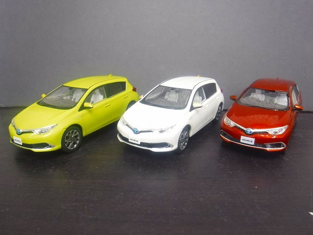 Amazon.co.jp: 1/24 トヨタ 初代オーリス AURIS カラーサンプル