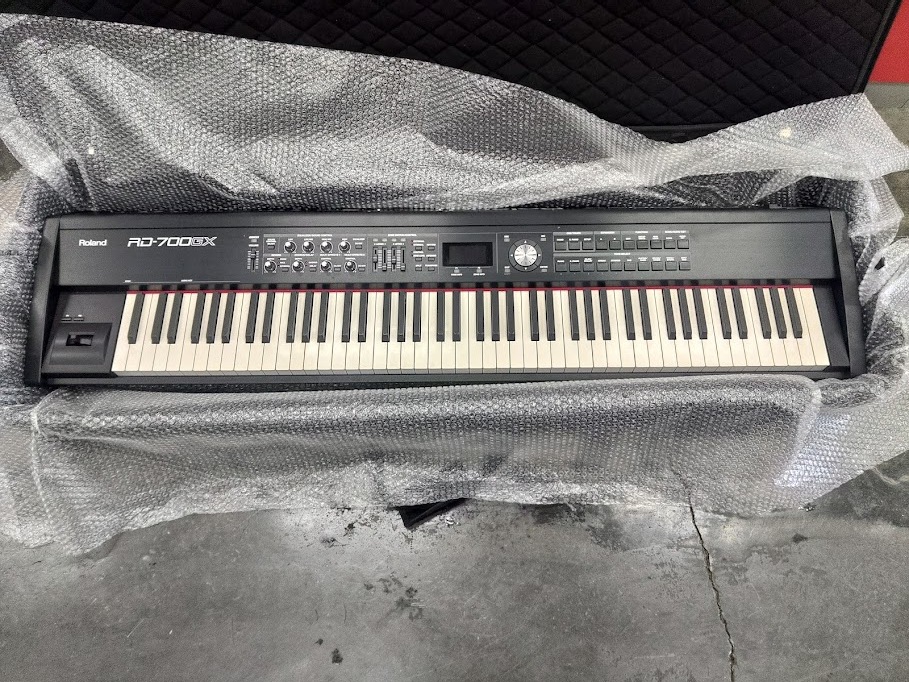 Yahoo!オークション -「roland rd-700gx」の落札相場・落札価格 Yahoo!オークション -「roland rd-700gx」の落札相場・落札価格