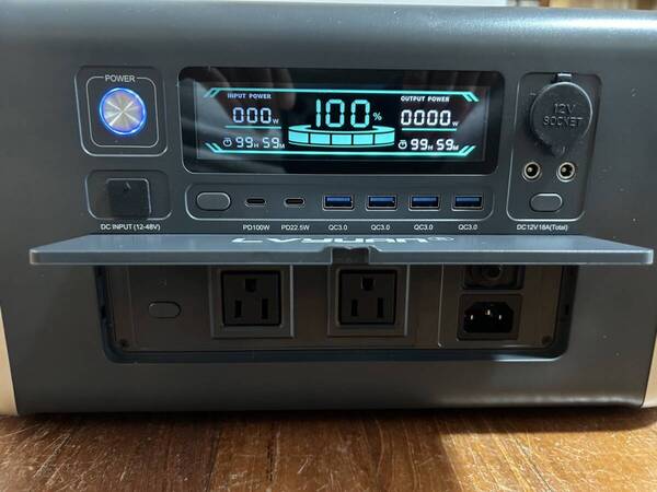 【ほぼ新品】大容量ポータブル電源 1024Whリン酸リチウム採用・1600W対応・1時間90%急速充電!
