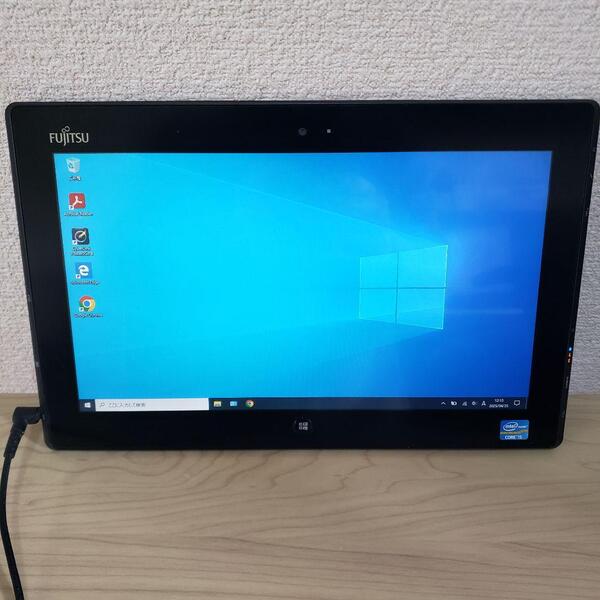 Fujitsu STYLISTIC Q702/G Windowsタブレット