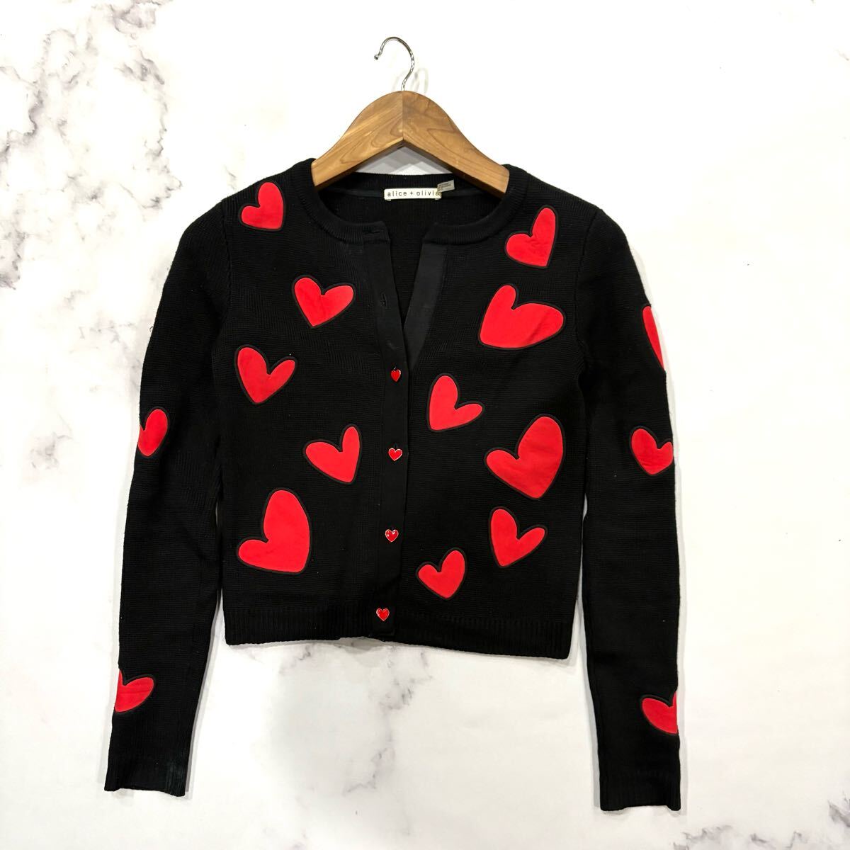 Alice+Olivia（カーディガン）のフリマアイテム一覧