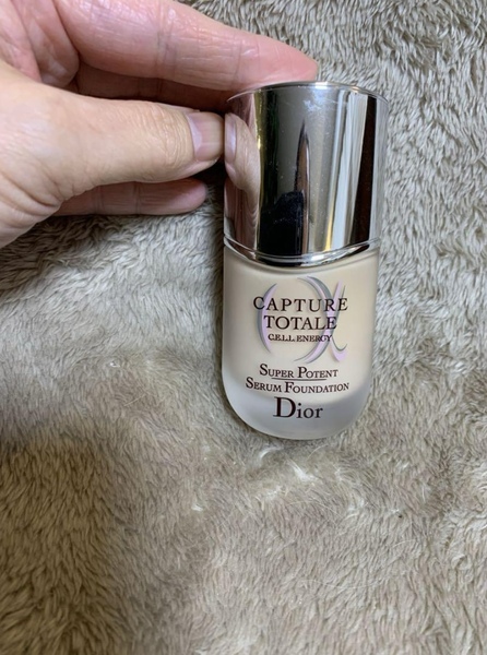 クリスチャンディオール カプチュール トータル セル ENGY スーパー セラム ファンデーション 30mL 1W