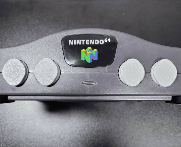 N64 コントローラー端子用ダストカバー