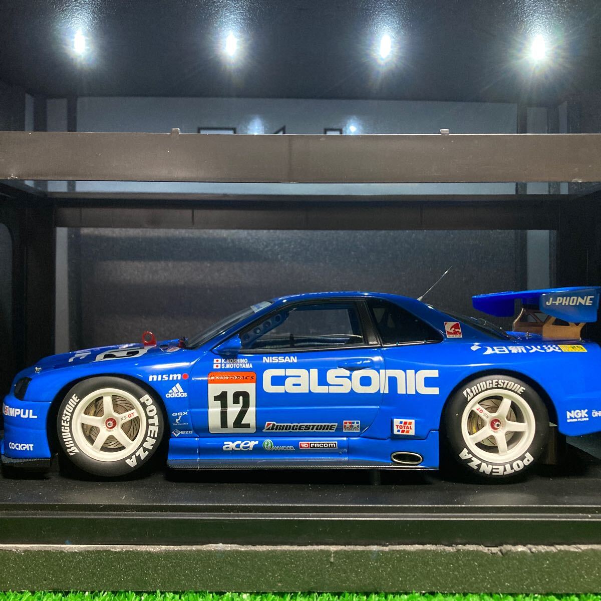 Yahoo!オークション -「オートアート 1/18 gt-r r34」の落札 Yahoo!オークション -「オートアート 1/18 gt-r r34」の落札