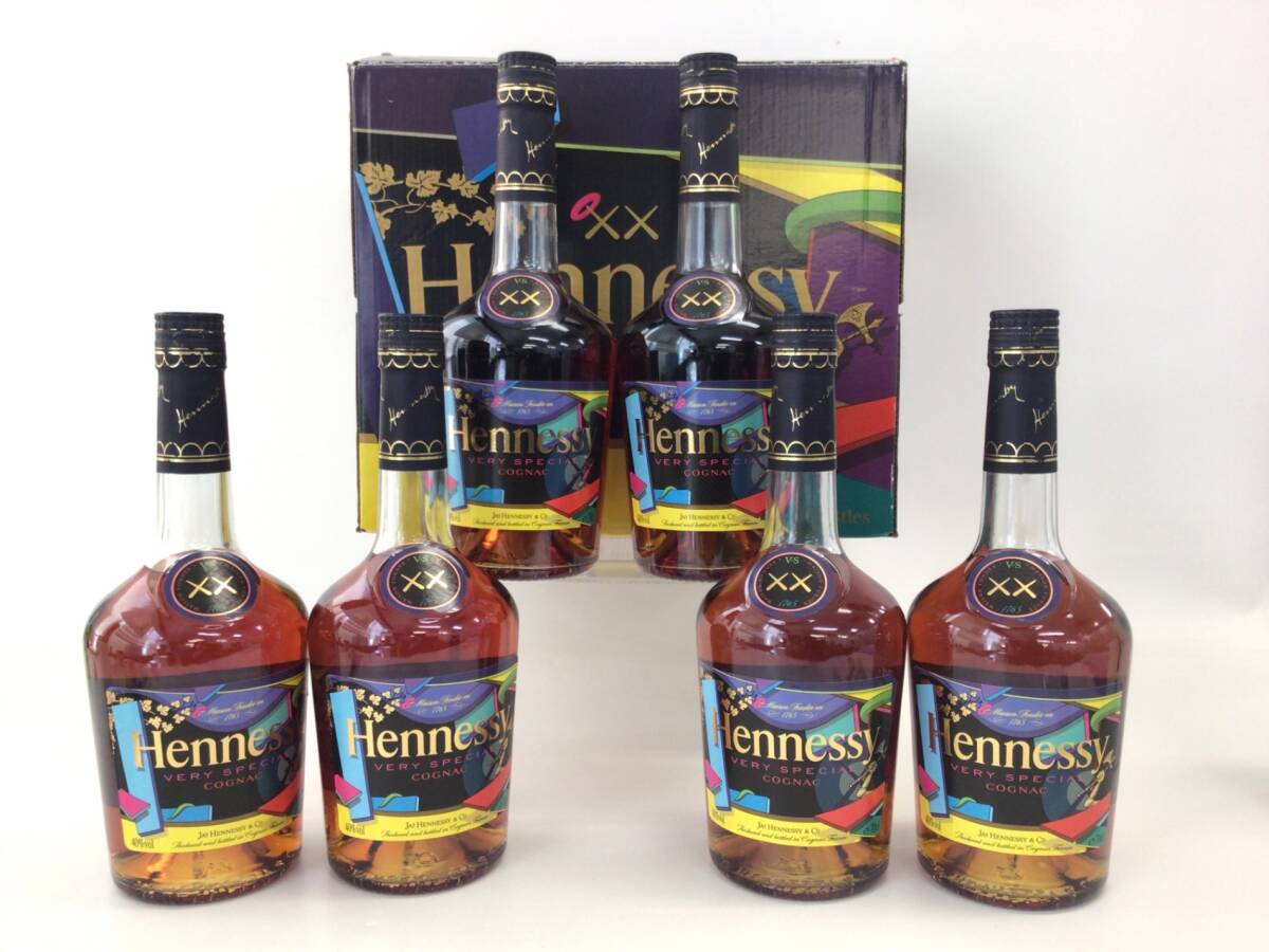 2025年最新】KAWS HENNESSYの人気アイテム - メルカリ