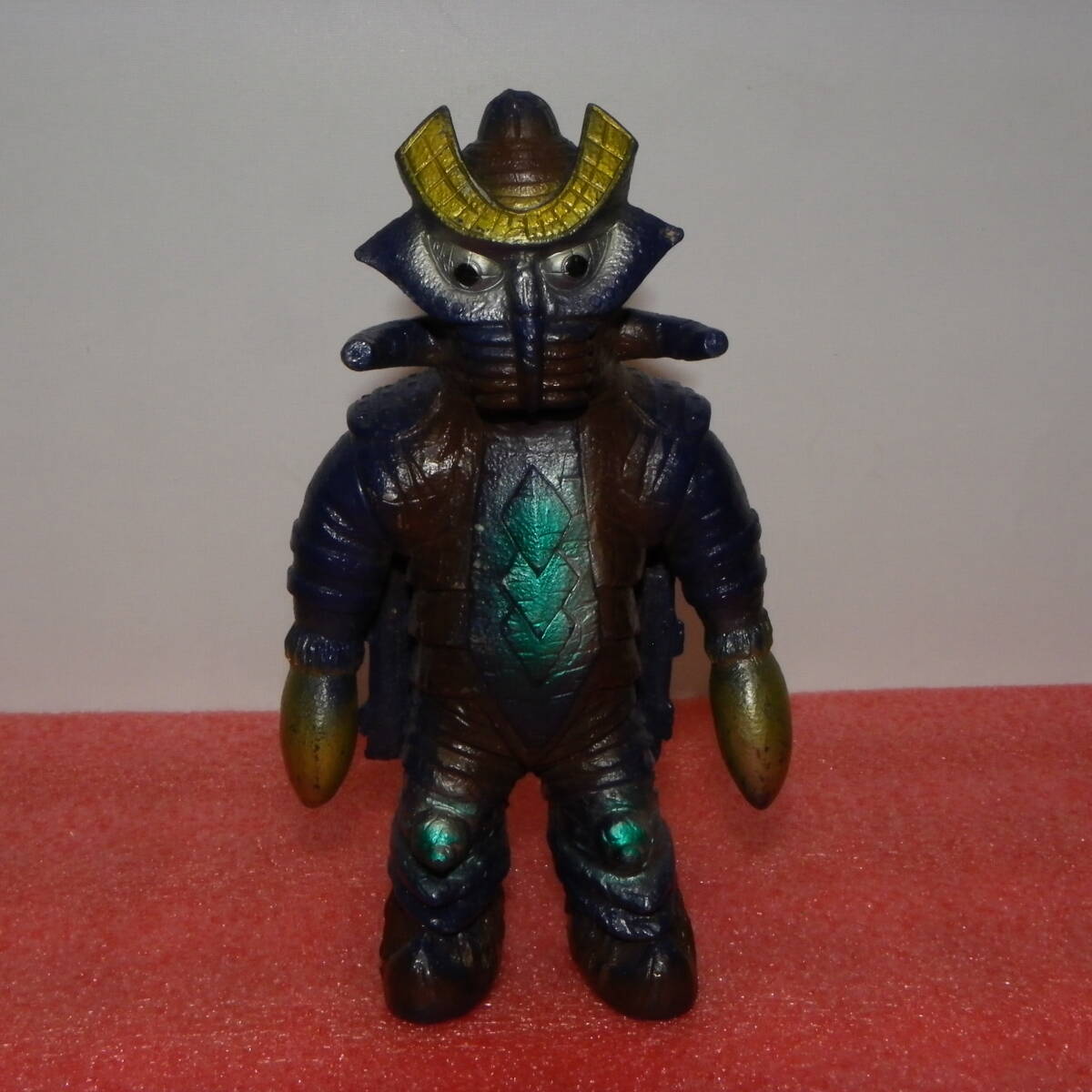 テンペラー星人 | migojiro Museum | MUUSEO 808695