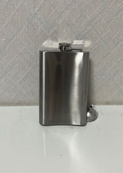 704i2229 スキットル ステンレス製 漏斗付き 280ml/10oz ウイスキーボトル ヒップフラスコ 軽量 お酒用 水筒 ボトル 携帯便利