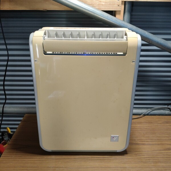 送料無料(848)SHARP シャープ 除湿機 衣類乾燥 CV-S100C-S