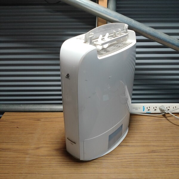 送料無料(949)Panasonic パナソニック 除湿乾燥機 F-YZK60