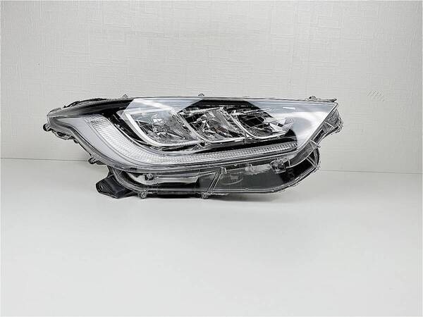 美品 ヤリス 純正 LED ヘッドライト 右 運転席側 koito K0-3 MXPA10 MXPA15 MXPH10 MXPH15