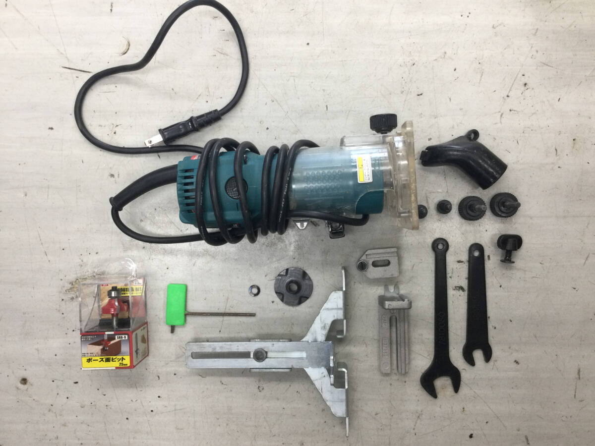 Amazon | マキタ(Makita) トリマ 6mm 3701 | トリマー・ルーター
