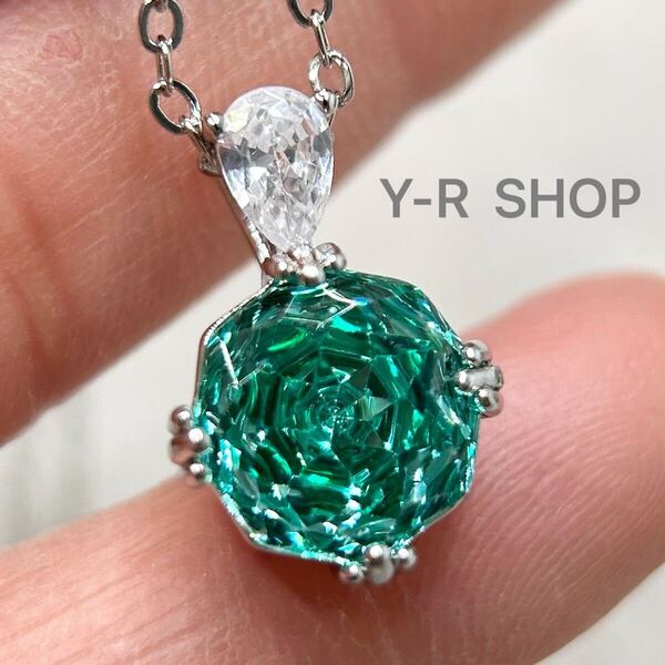 パライバトルマリンとホワイトトパーズの薔薇カットペンダント★レディースネックレスシルバーアクセサリーキュービックジルコニア新品宝石