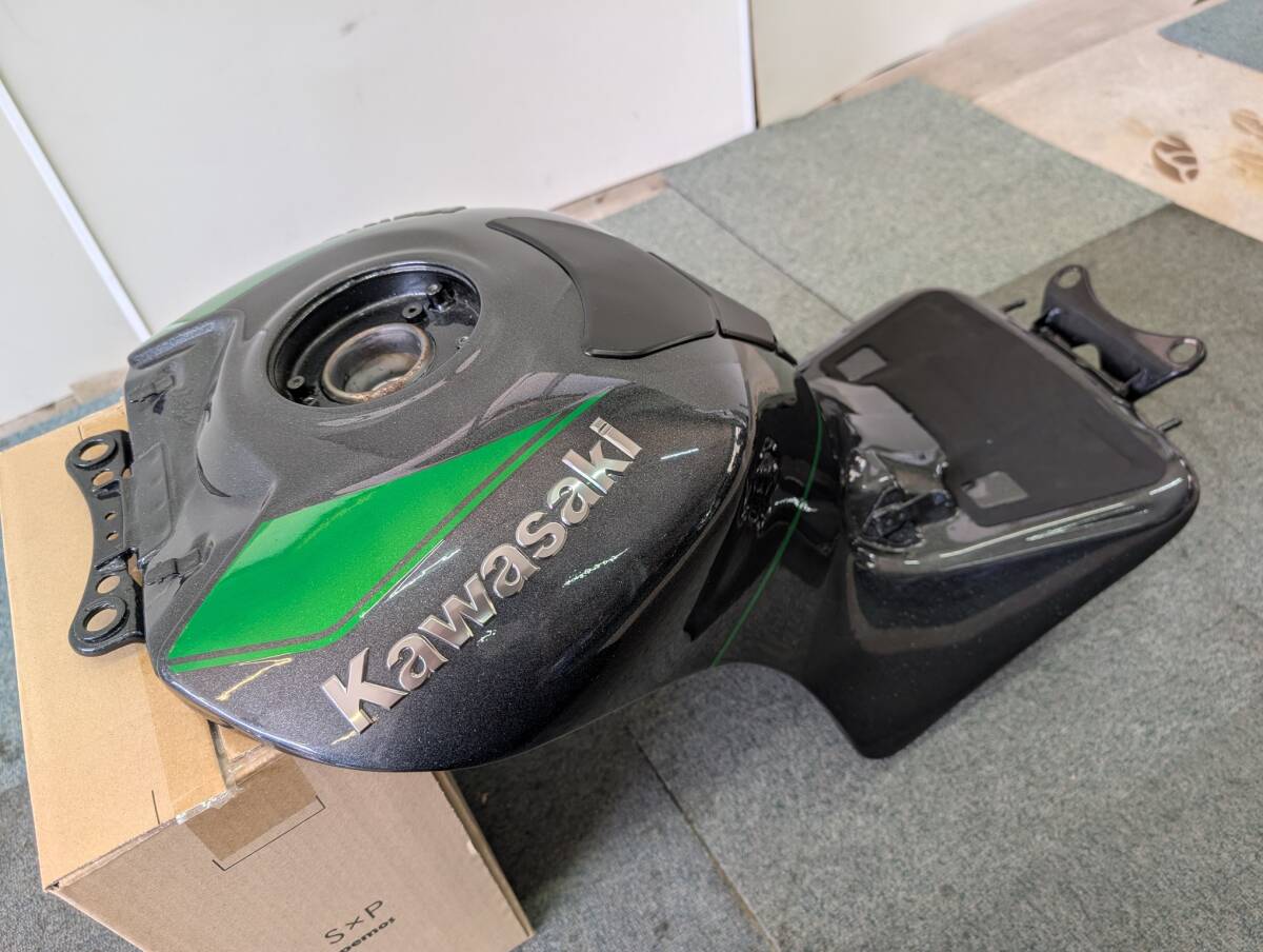 2025年最新】Yahoo!オークション -zx-14r タンクの中古品・新品 2025年最新】Yahoo!オークション -zx-14r タンクの中古品・新品