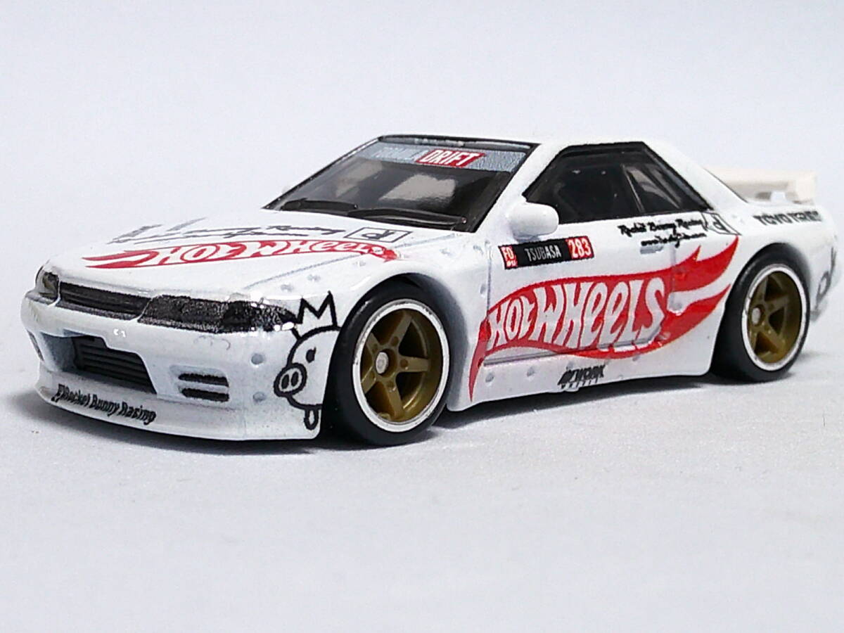 Yahoo!オークション -「hotwheels r32」の落札相場・落札価格