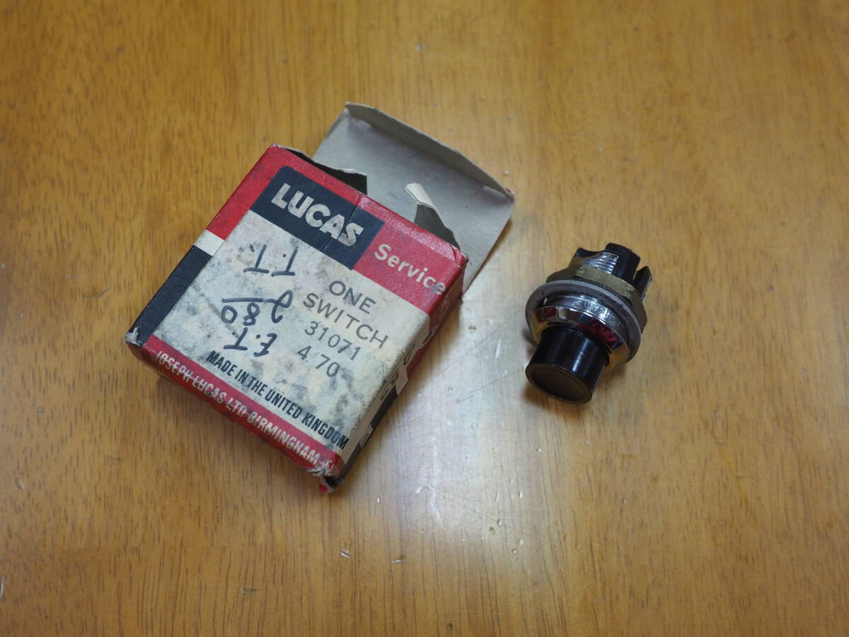 Lucas SPB105 Panel Switch ルーカス スイッチ、ジャガー