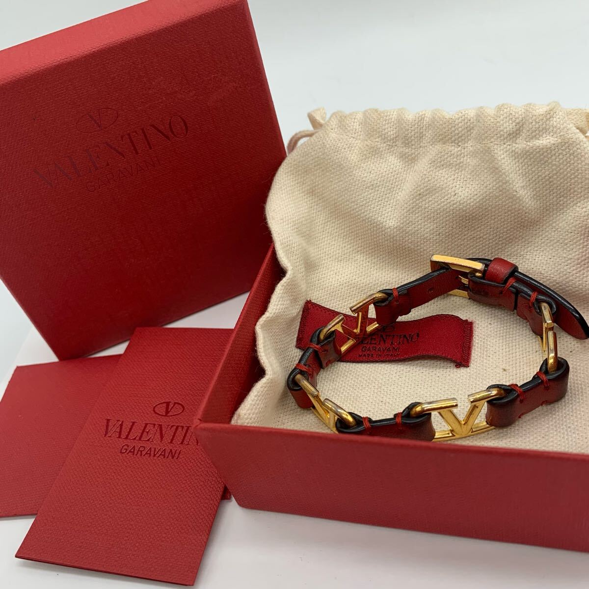 Yahoo!オークション -「valentino ブレスレット」の落札相場 Yahoo!オークション -「valentino ブレスレット」の落札相場