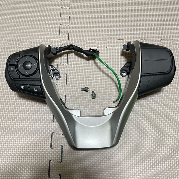 ★80系エスクァイア トヨタ純正ステアリングスイッチ ハンドルリモコン ステリモ★ヴォクシーノアZRR80W ZRR85W ZWR80W ZWR80G ZRR80G★
