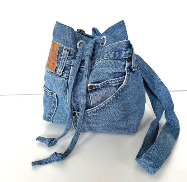 ★送料無料★新品 デニムリメイクバッグ ハンドメイド 巾着型バッグ ショルダーバッグ ポシェット A