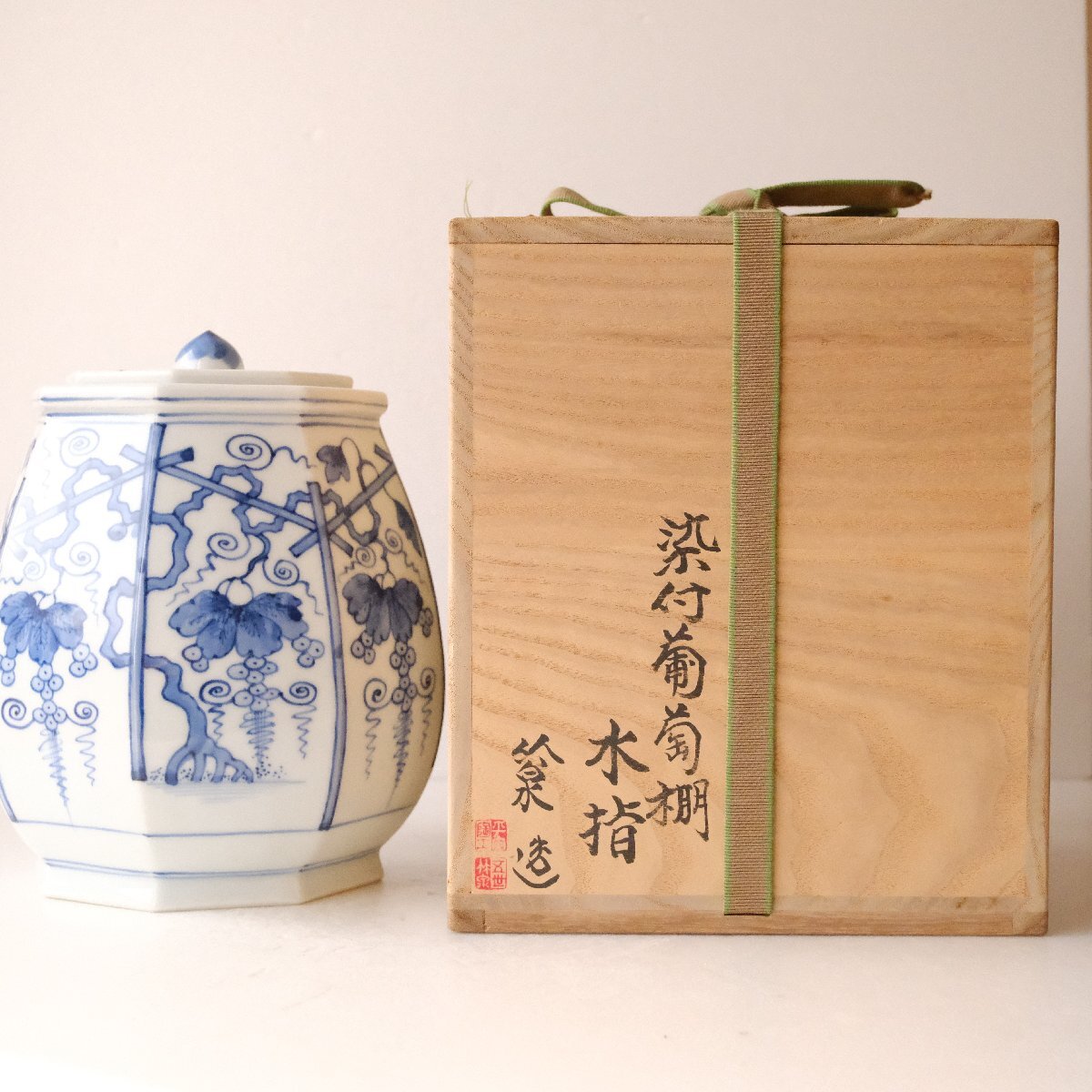 Yahoo!オークション -「ぶどう 棚」(水指) (茶道具)の落札相場 Yahoo!オークション -「ぶどう 棚」(水指) (茶道具)の落札相場