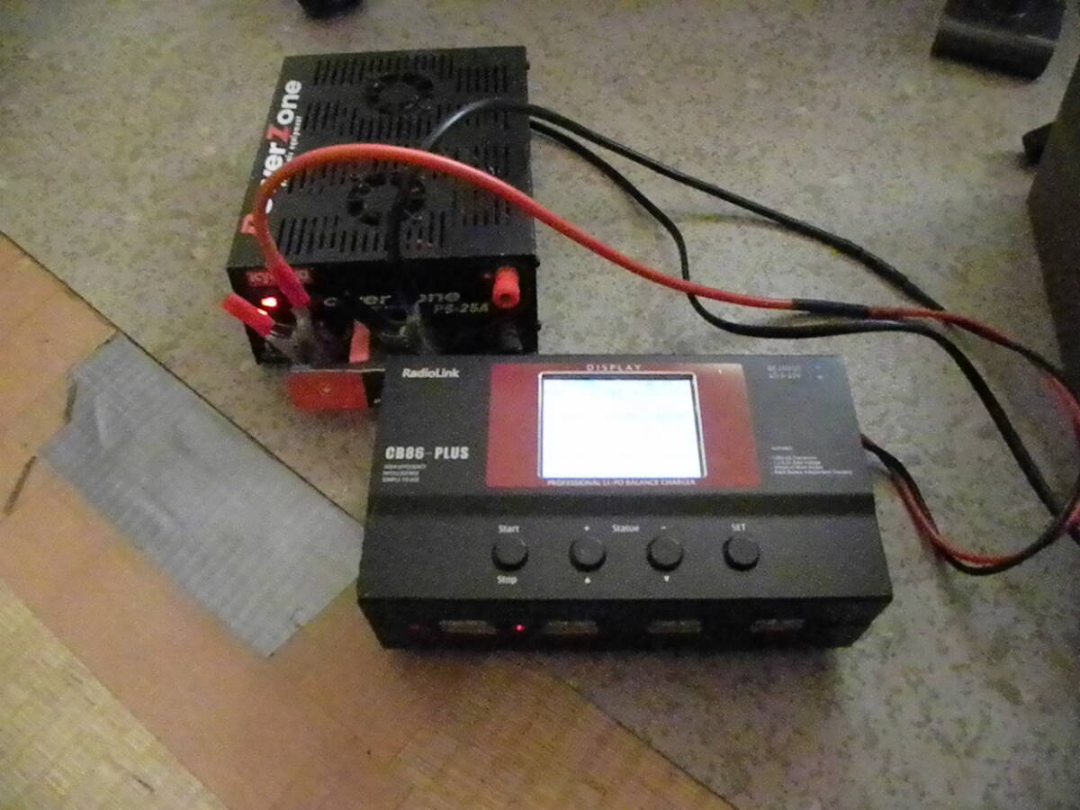 Yahoo!オークション -「graupner polaron」(バッテリー、充電器 Yahoo!オークション -「graupner polaron」(バッテリー、充電器