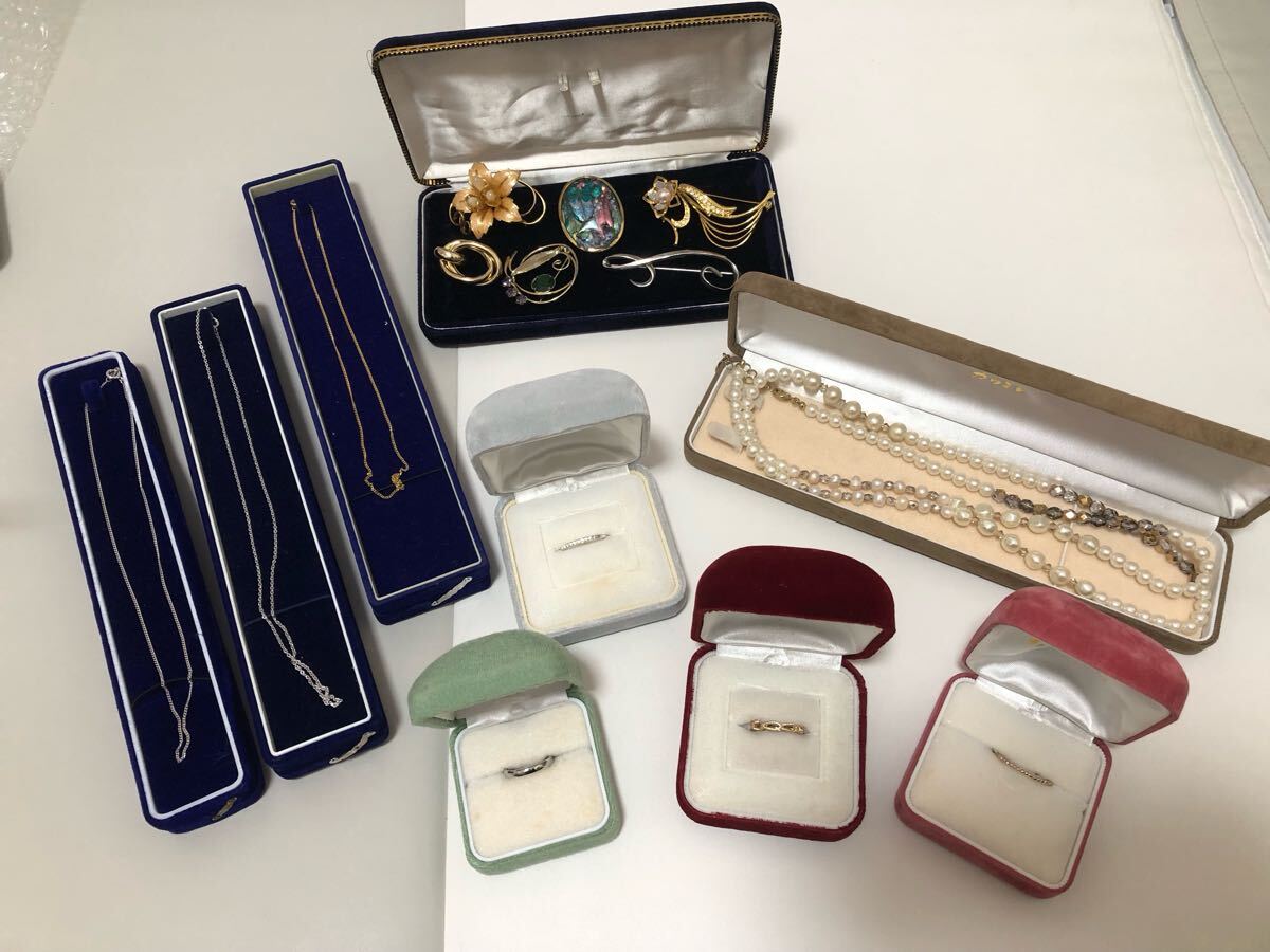 2025年最新】遺品整理の関連商品が並ぶ福袋 | 大事な思い出を 2025年最新】遺品整理の関連商品が並ぶ福袋 | 大事な思い出を