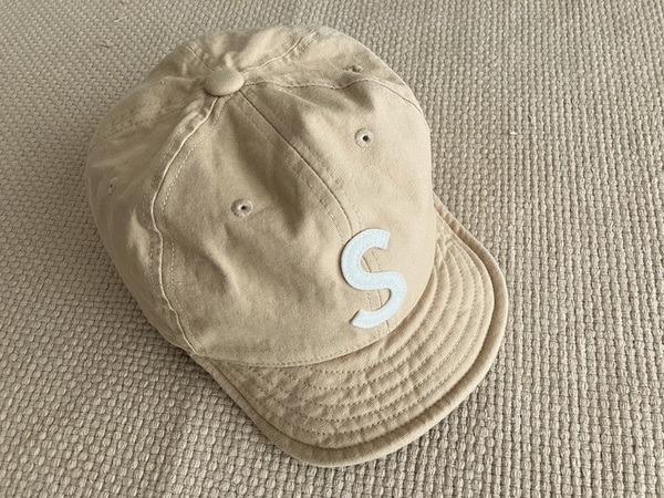 即決 Basiquenti ベーシックエンチ ショートブリム キャップ つば短い キャップ S ワッペン ベージュ ベーシックエンティ