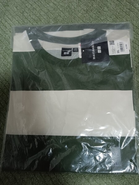 新品 ユニクロ マリメッココラボ グラフィックTシャツ オリーブ XXLサイズ