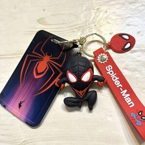 新品 IDカードホルダー カードケース 定期入れ 社員証 ストラップ キーホルダー 新品 スパイダーマン ブラック 黒 マーベル ベア 赤あり
