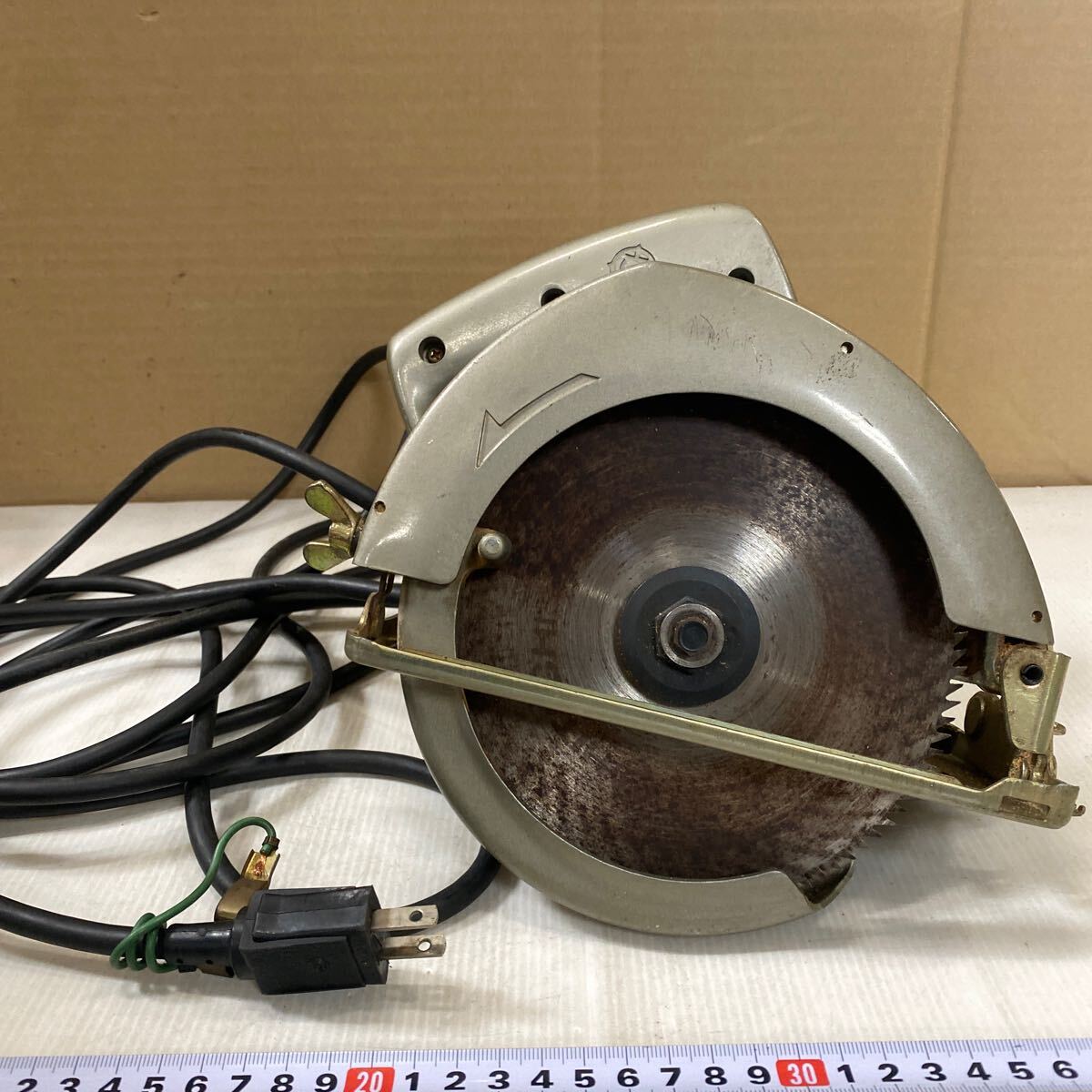 Yahoo!オークション -「日立工機 電気丸のこ」(丸のこ) (木工用 Yahoo!オークション -「日立工機 電気丸のこ」(丸のこ) (木工用